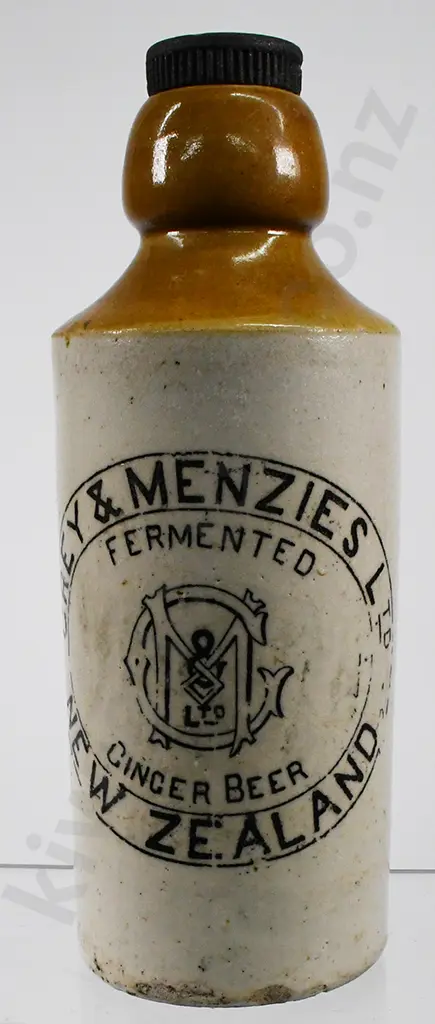 GREY AND MENZIES NEW ZEALAND GINGER BEER Image 1++