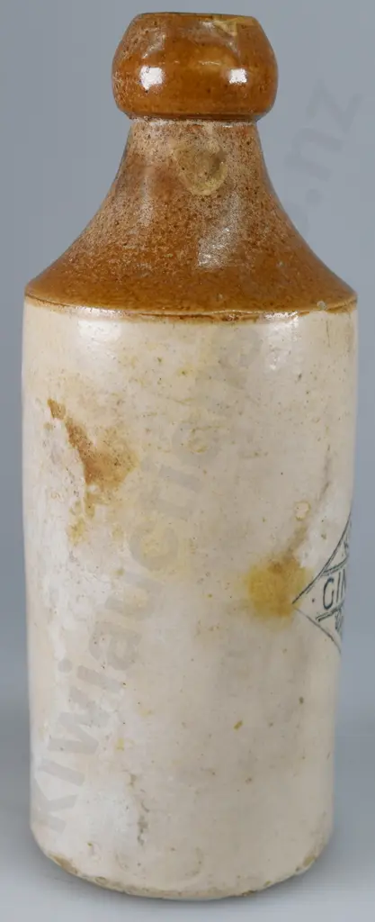 KINKADE & HARKNESS WANGANUI GINGER BEER Image 1++
