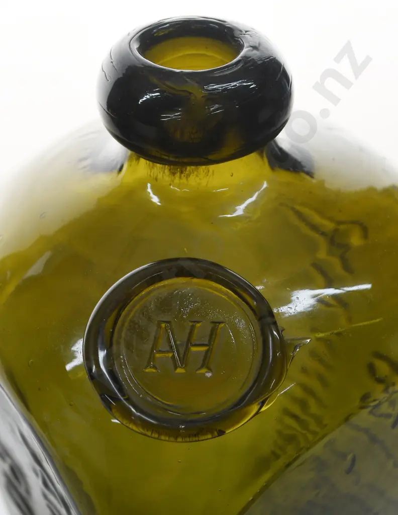 AVH SEALED CASE GIN Image 1++