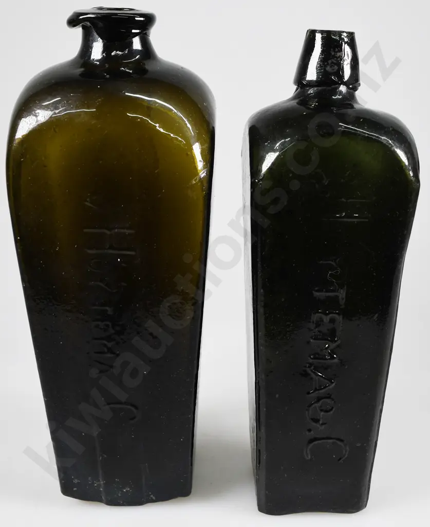 HOYTEMA GIN BOTTLES Image 1++