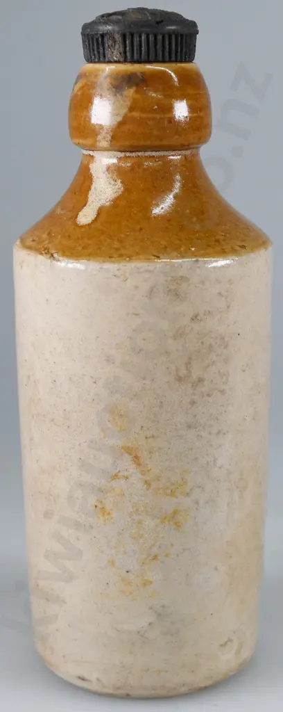 THOMSON LEWIS WELLINGTON WANGANUI GINGER BEER Image 1++