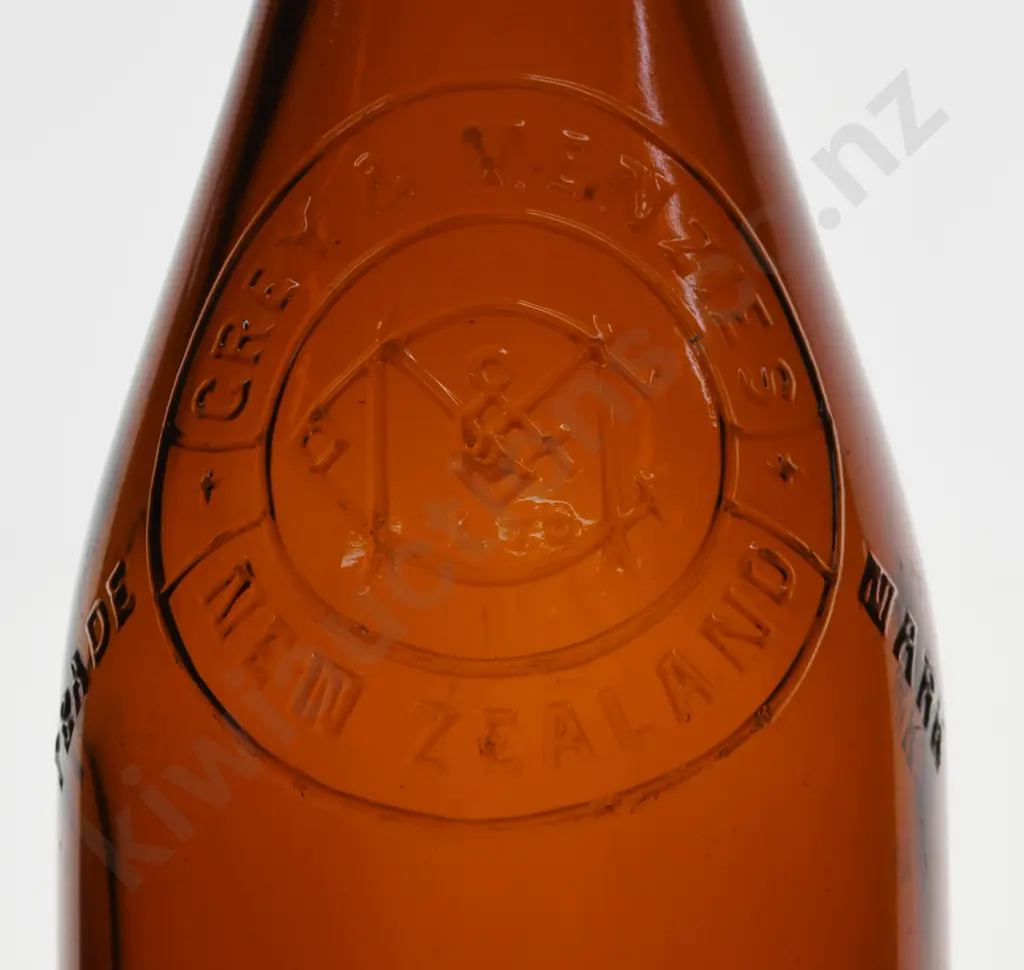 GREY & MENZIES CROWN TOP BEER Image 1++