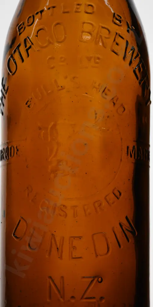 OTAGO BREWERY, WHOLESALERS DUNEDIN CROWN TOP BEERS Image 1++