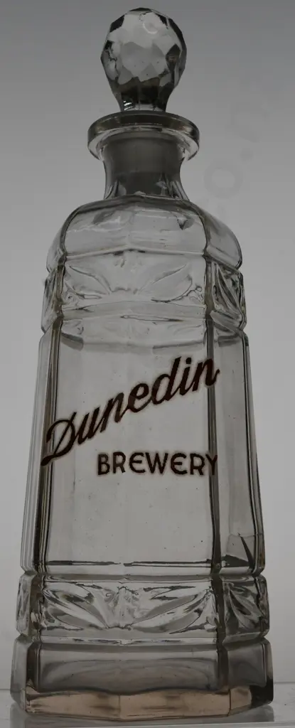 DUNEDIN BREWERY GLASS DECANTER Image 1++