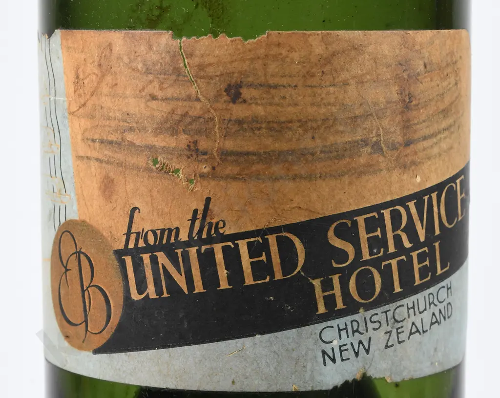LABELLED BEERS MT IDA CORDIALS & UNITED SERVICE HOTEL Image 1++