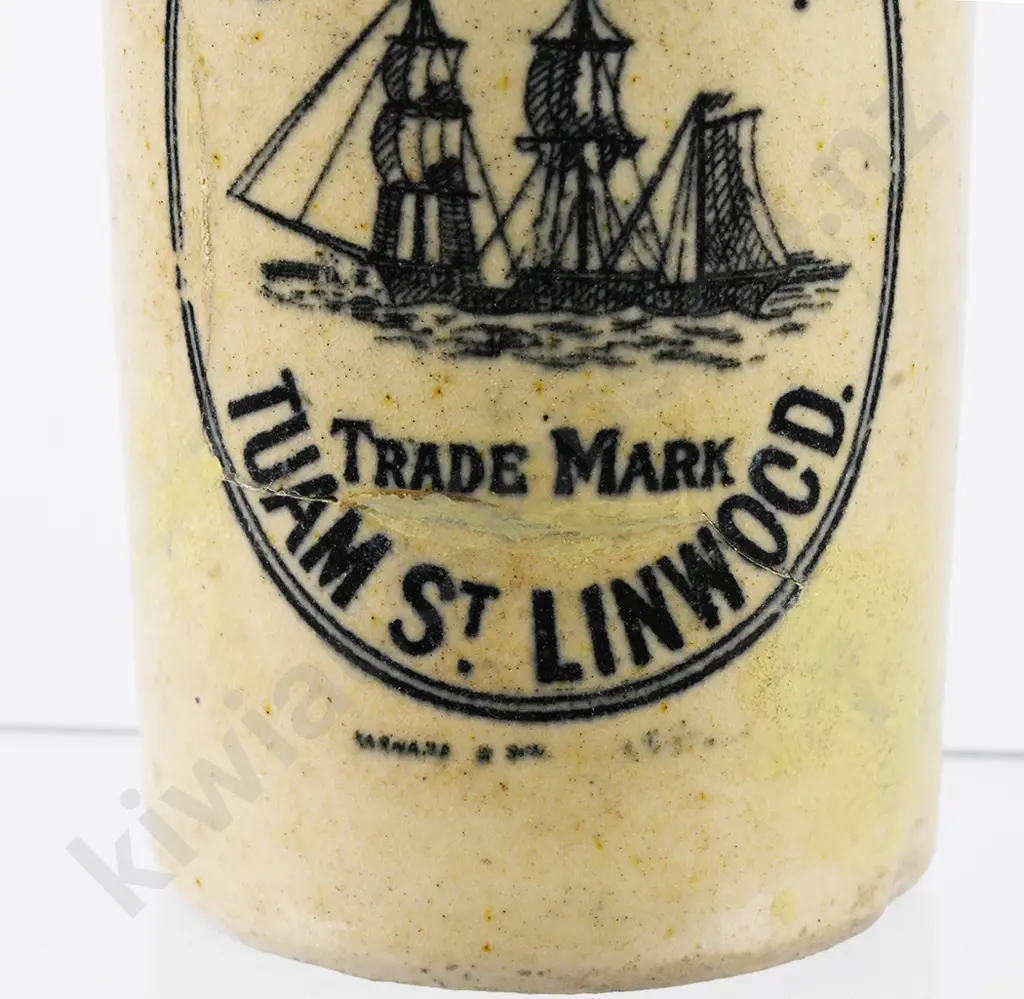 WILSHIRE & SCOTT CHRISTCHURCH GINGER BEER Image 1++