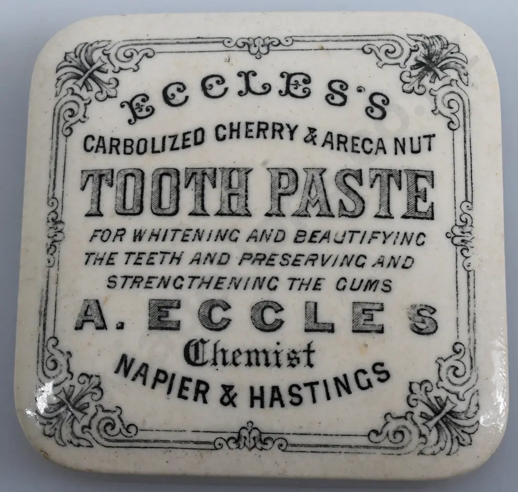ECCLES NAPIER TOOTH PASTE POT LID Image 1++