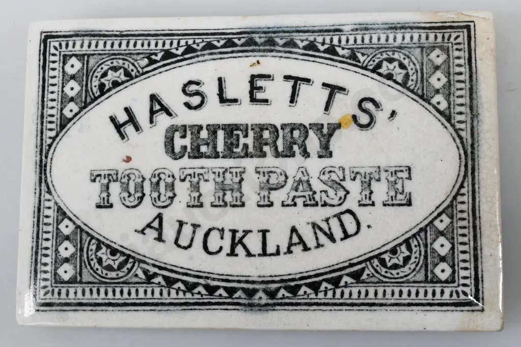 HASLETTS AUCKLAND CHERRY TOOTH PASTE POT LID Image 1++