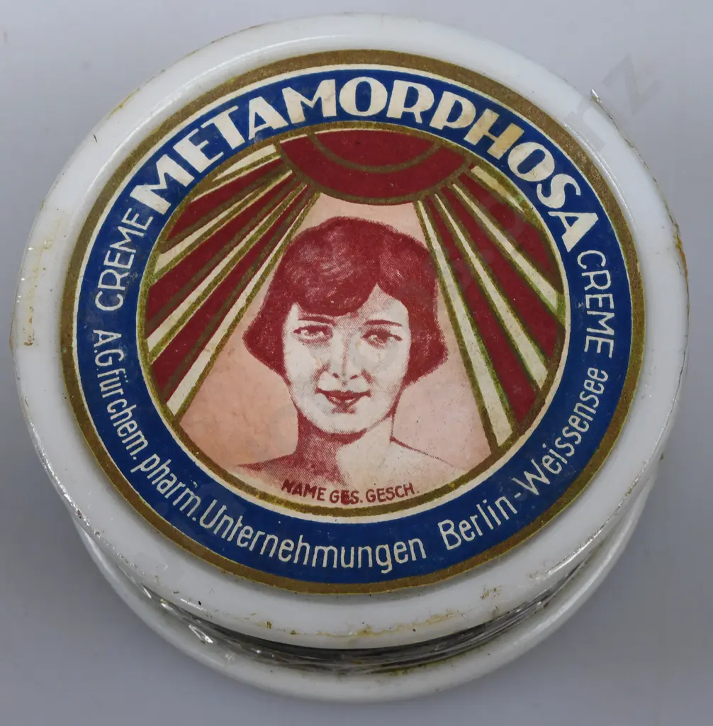 BOXED METAMORPHOSA MILK GLASS LID AND BASE Image 1++