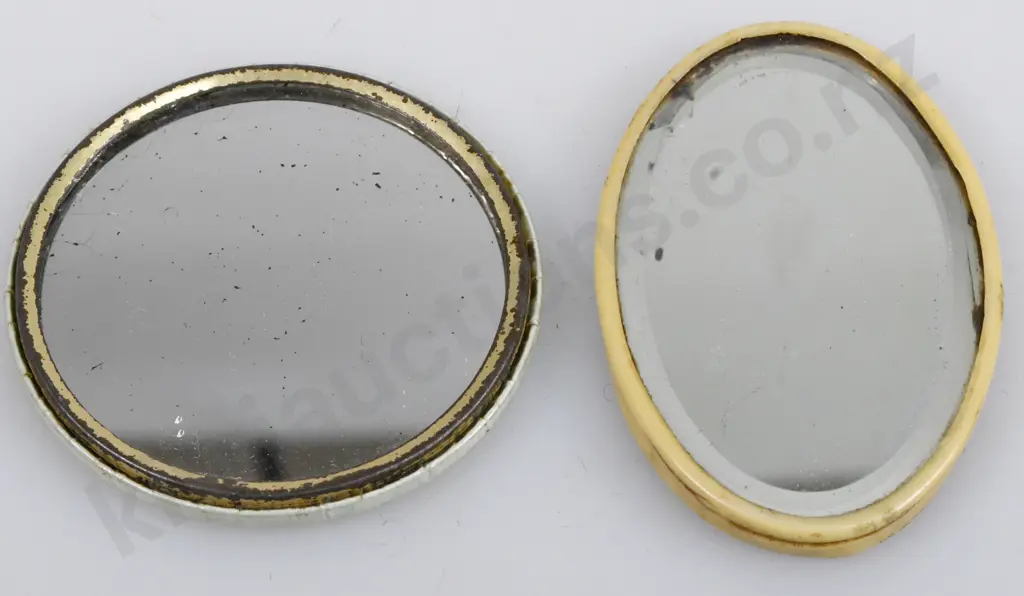 ADVERTISING POCKET MIRRORS CHRISTCHURCH Image 1++