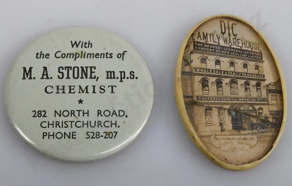 ADVERTISING POCKET MIRRORS CHRISTCHURCH Image 1++