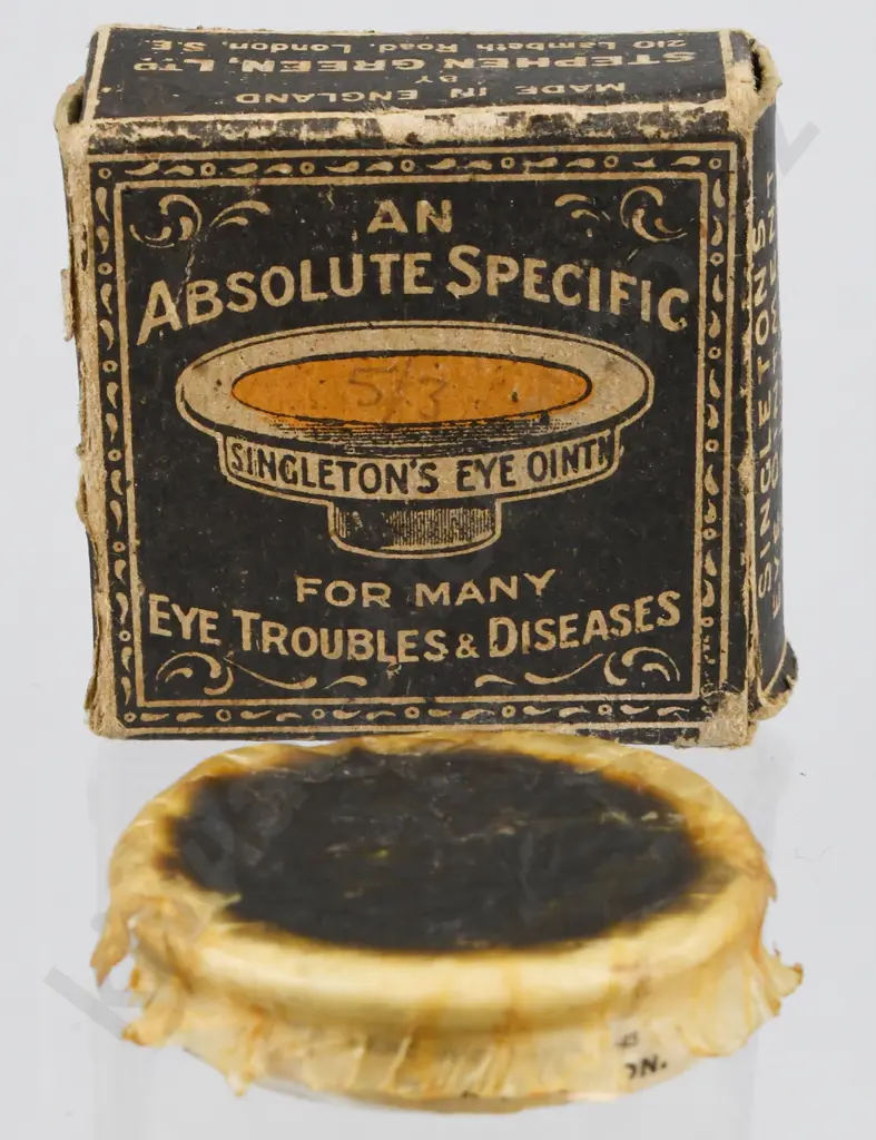 SINGLETON'S EYE OINTMENT BOXED AND COMPLETE Image 1++