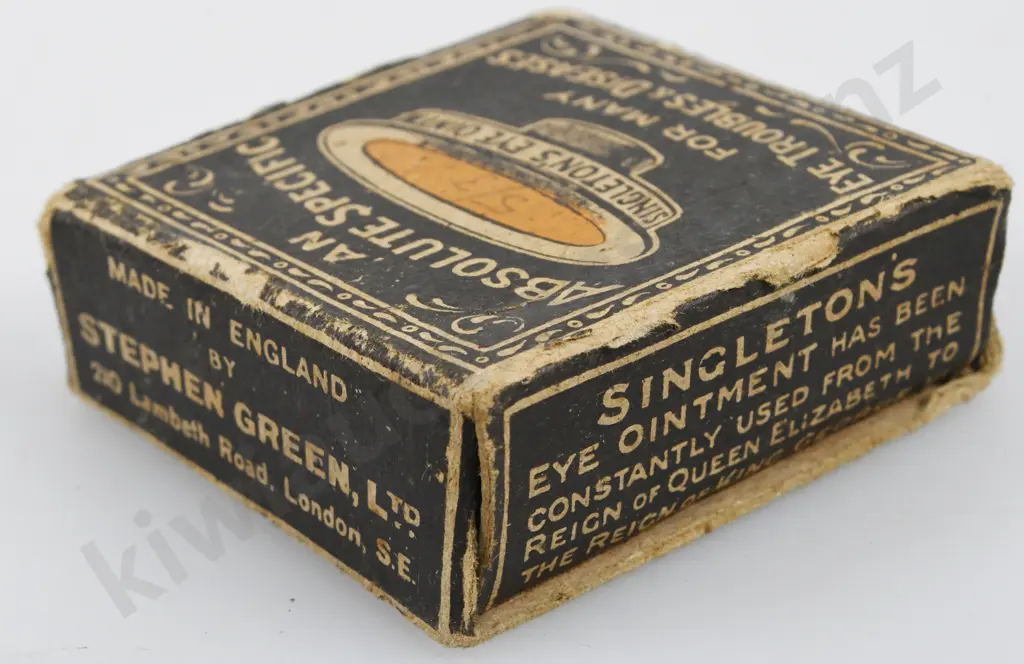 SINGLETON'S EYE OINTMENT BOXED AND COMPLETE Image 1++
