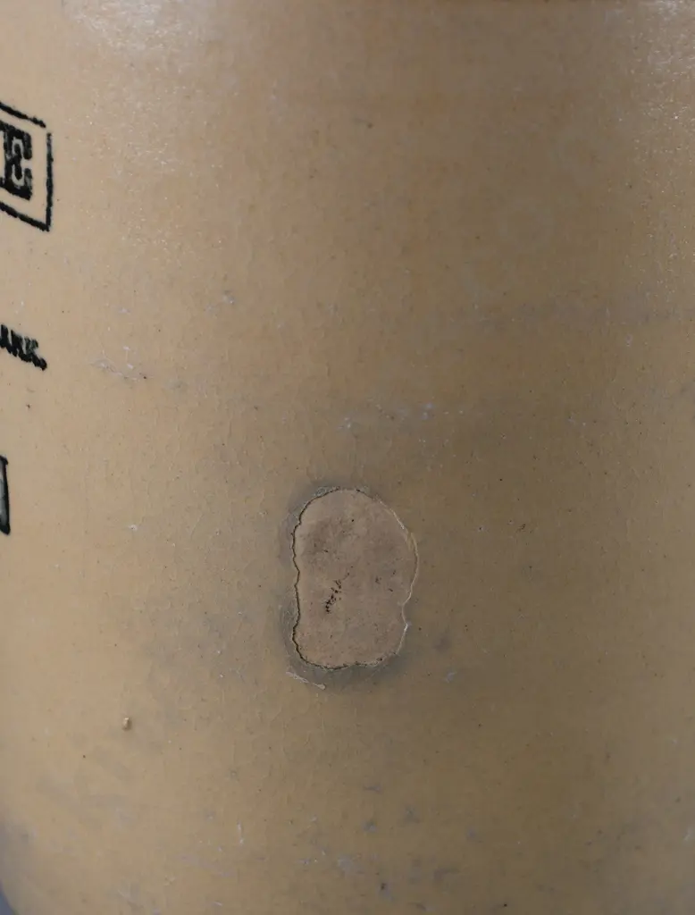 DRAKE MILTON STONE JAR Image 1++