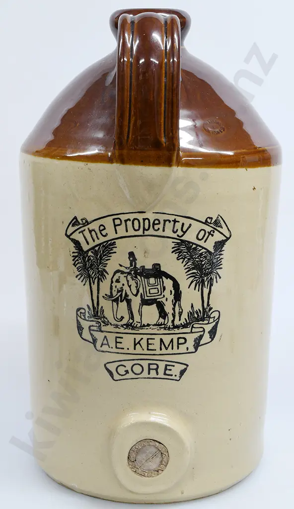 KEMP GORE STONE JAR Image 1++