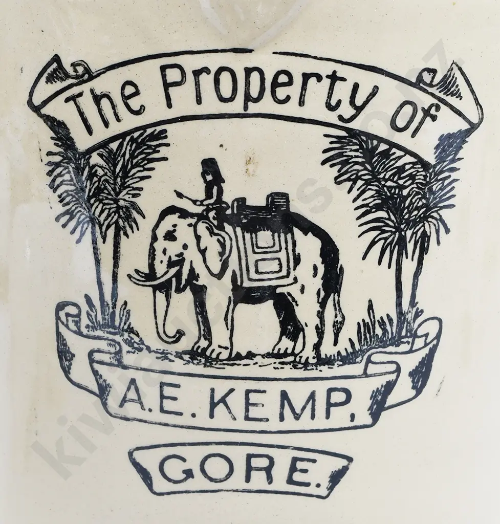 KEMP GORE STONE JAR Image 1++