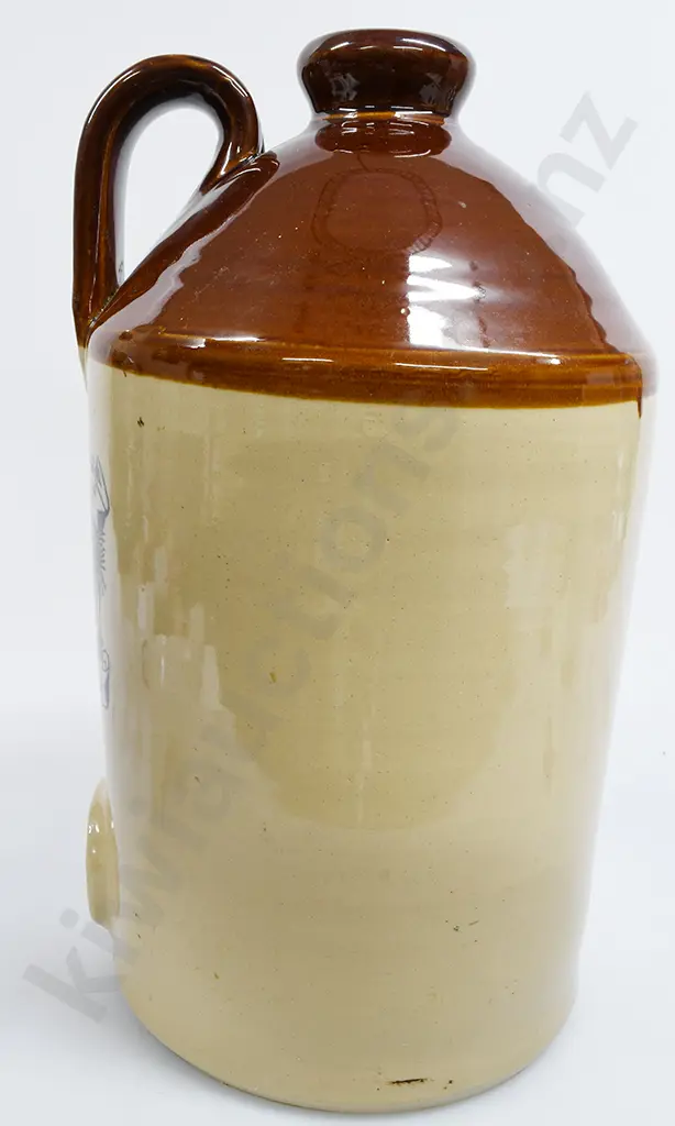 KEMP GORE STONE JAR Image 1++