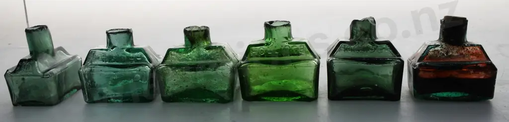 SHEAR TOP INK BOTTLES Image 1++