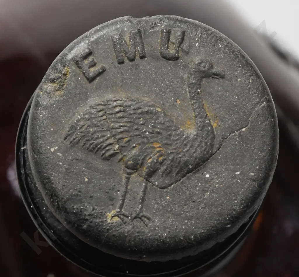 EMU BRAND BLADDER WINE AUSTRALIA Image 1++