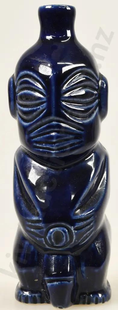 TANGAROA LIQUEUR DECANTER BOTTLE COOK ISLANDS Image 1++