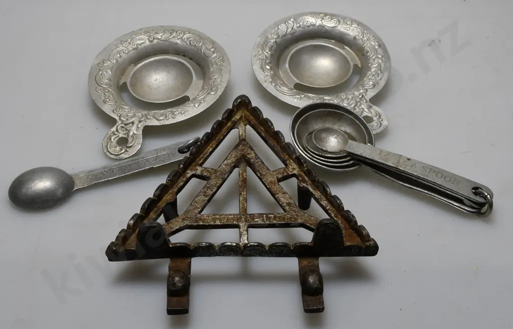 MIXED KITCHENALIA Image 1++