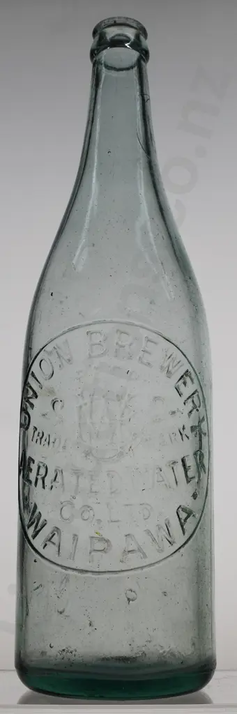 UNION BREWERY WAIPAWA 26oz CROWN TOP Image 1++