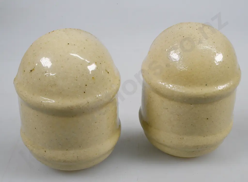 LUKE ADAMS BIRDCAGE FEEDERS Image 1++