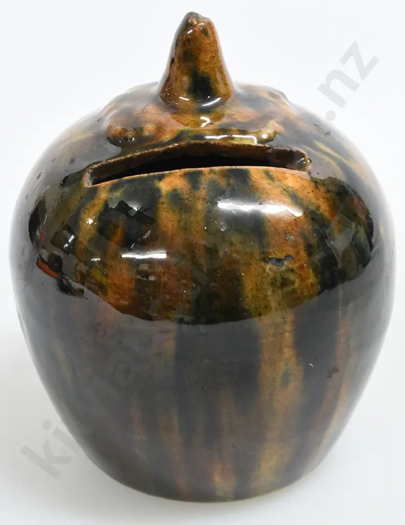 COLONIAL POTTERY MONEY BOX Image 1++