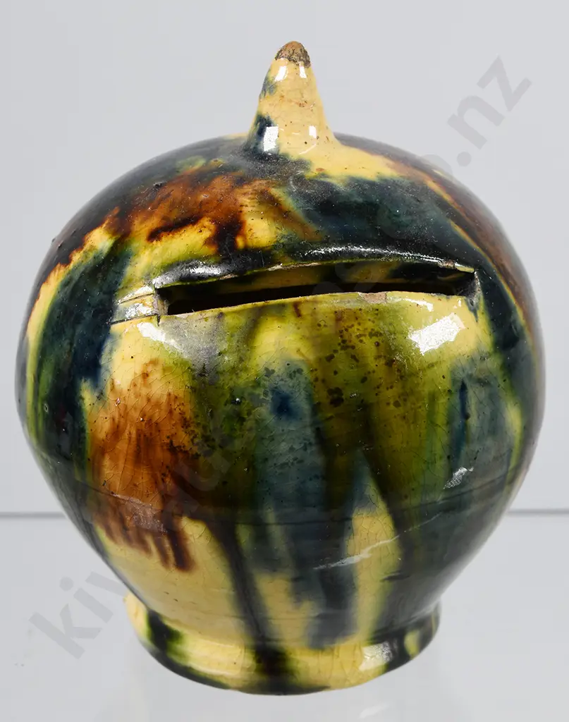 COLONIAL POTTERY MONEY BOX Image 1++