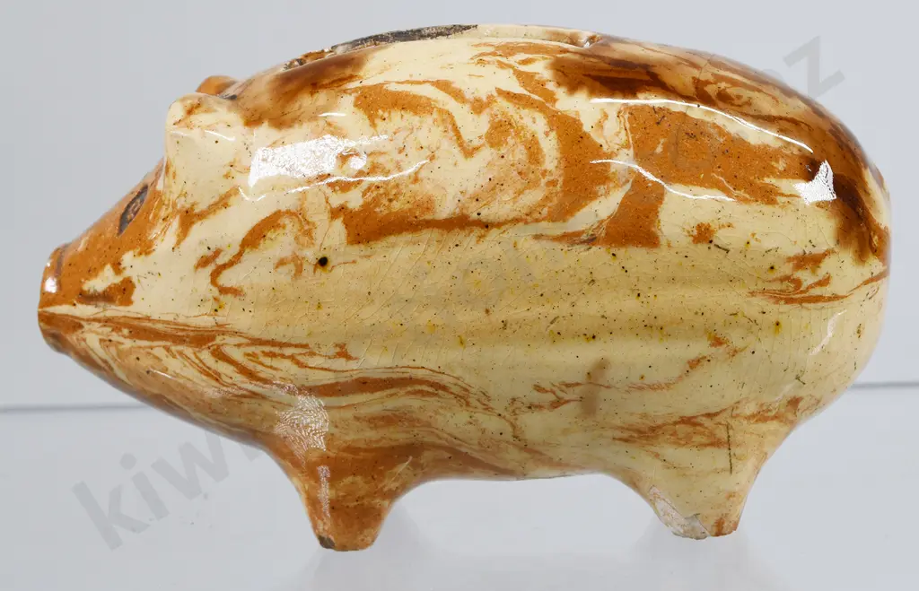 COLONIAL POTTERY PIG Image 1++