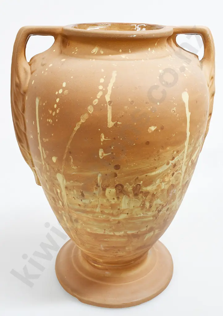 LOVATT TEMUKA GRECIAN STYLE 2 HANDLED VASE Image 1++