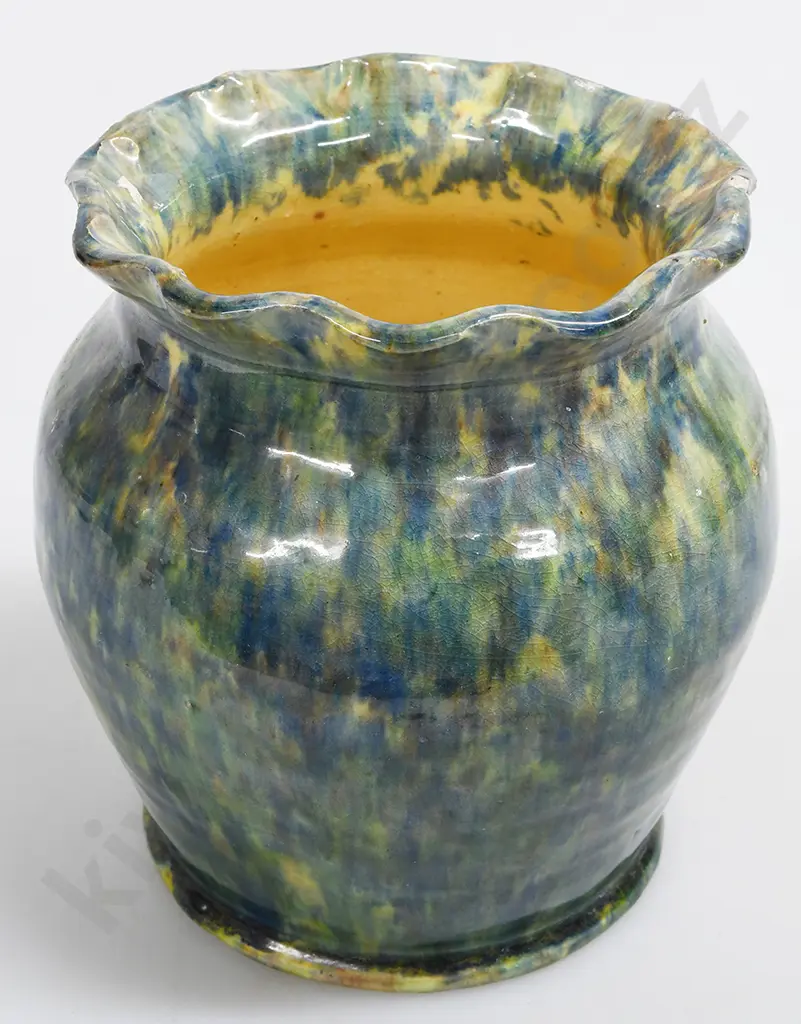 COLONIAL POTTERY VASE Image 1++