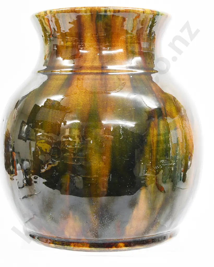 COLONIAL POTTERY VASE Image 1++