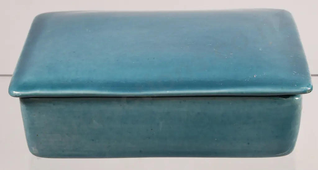 O C STEPHENS LIDDED TRINKET BOX Image 1++