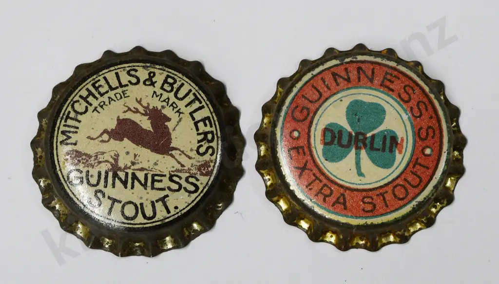 MITCHELLS & BUTLERS GUINNESS, GUINNESS EXTRA STOUT BOTTLE CAPS Image 1++