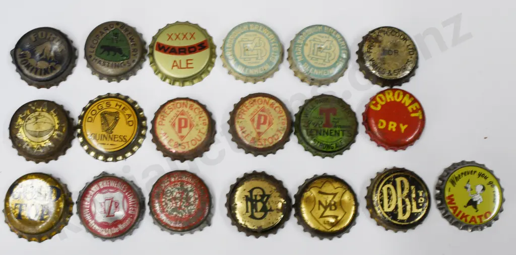 ASSORTED BEER, ALE, GUINNESS,SOFT DRINK, BOTTLE CAPS Image 1++