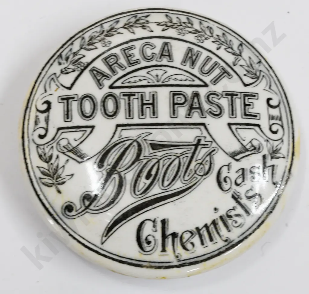 BOOTS CASH CHEMISTS POT LIDS Image 1++