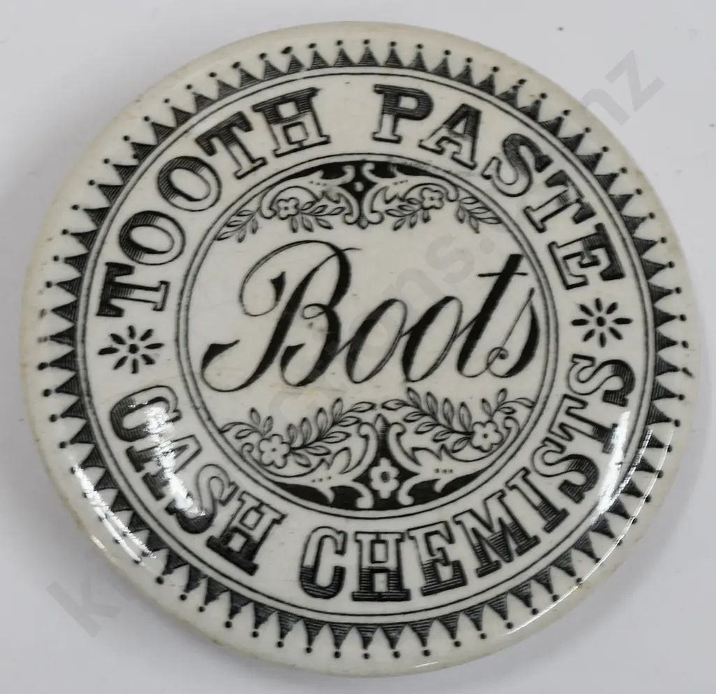 BOOTS CASH CHEMISTS POT LIDS Image 1++