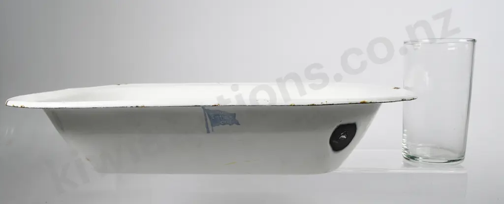 UNION STEAMSHIP LARGE ENAMEL PIE DISH, DRINKING GLASS Image 1++