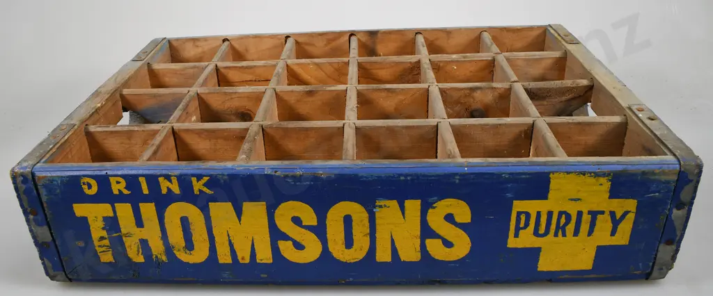 THOMSONS DUNEDIN BOTTLE CRATE Image 1++