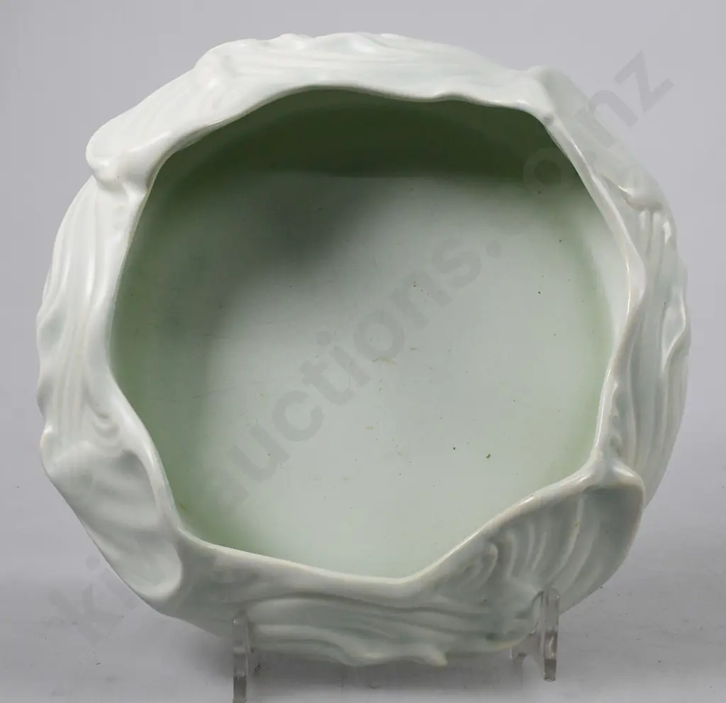 CROWN LYNN WAVES BOWL MINT GREEN Image 1++
