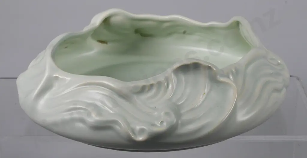 CROWN LYNN WAVES BOWL MINT GREEN Image 1++