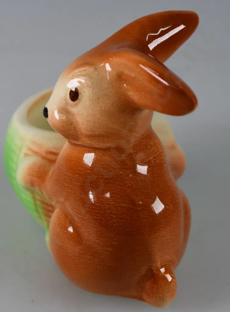 CROWN LYNN RABBIT EASTER EGG HOLDER Image 1++