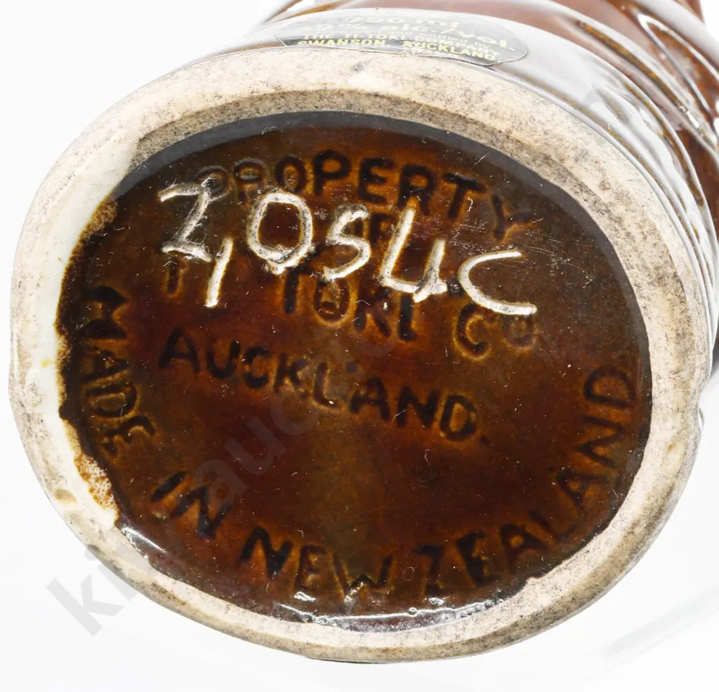 TI-TOKI LIQUEUR BOTTLE Image 1++