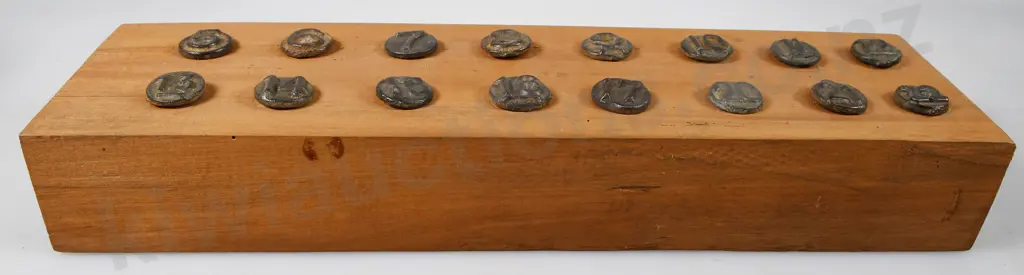 NZ RAILWAY SLEEPER DATE NAILS Image 1++