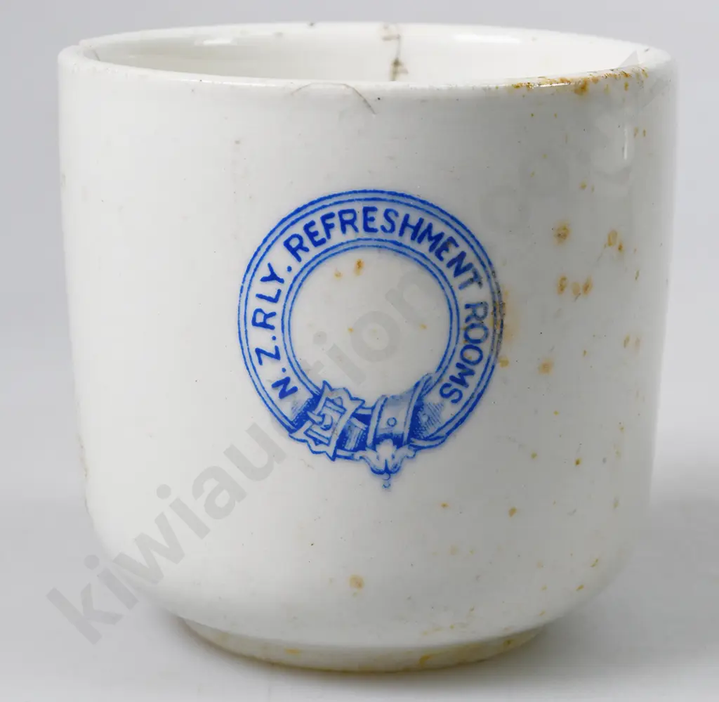 NEW ZEALAND RAILWAY CUP AND SAUCERS Image 1++
