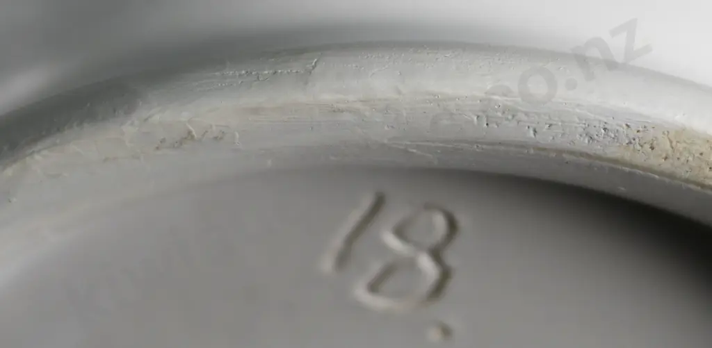 CROWN LYNN HAND POTTED VASE NUMBER 18 Image 1++