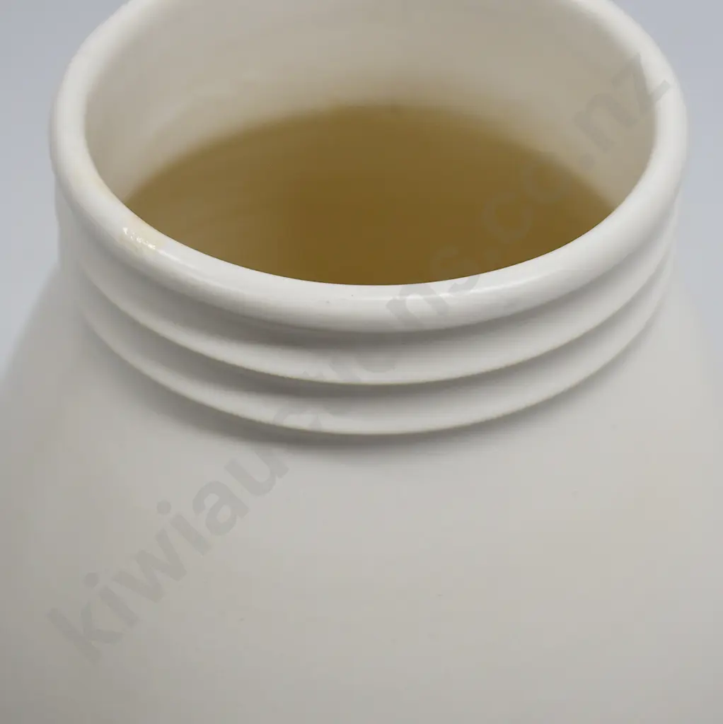 CROWN LYNN HAND POTTED VASE NUMBER 13 Image 1++