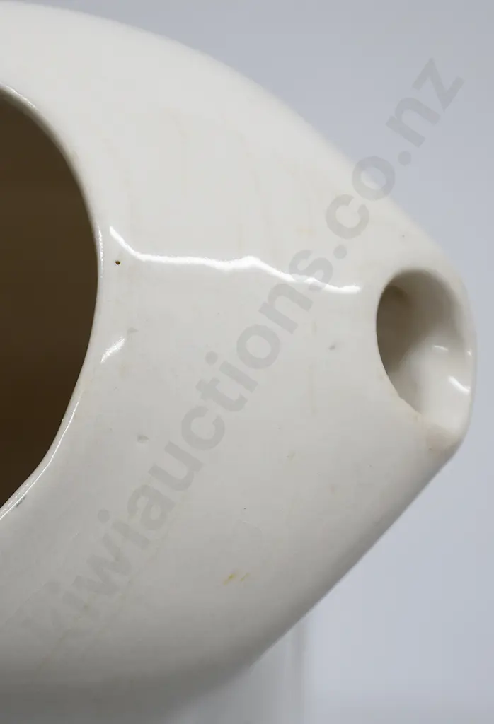 CROWN LYNN McALPINE  FRIDGE JUG Image 1++