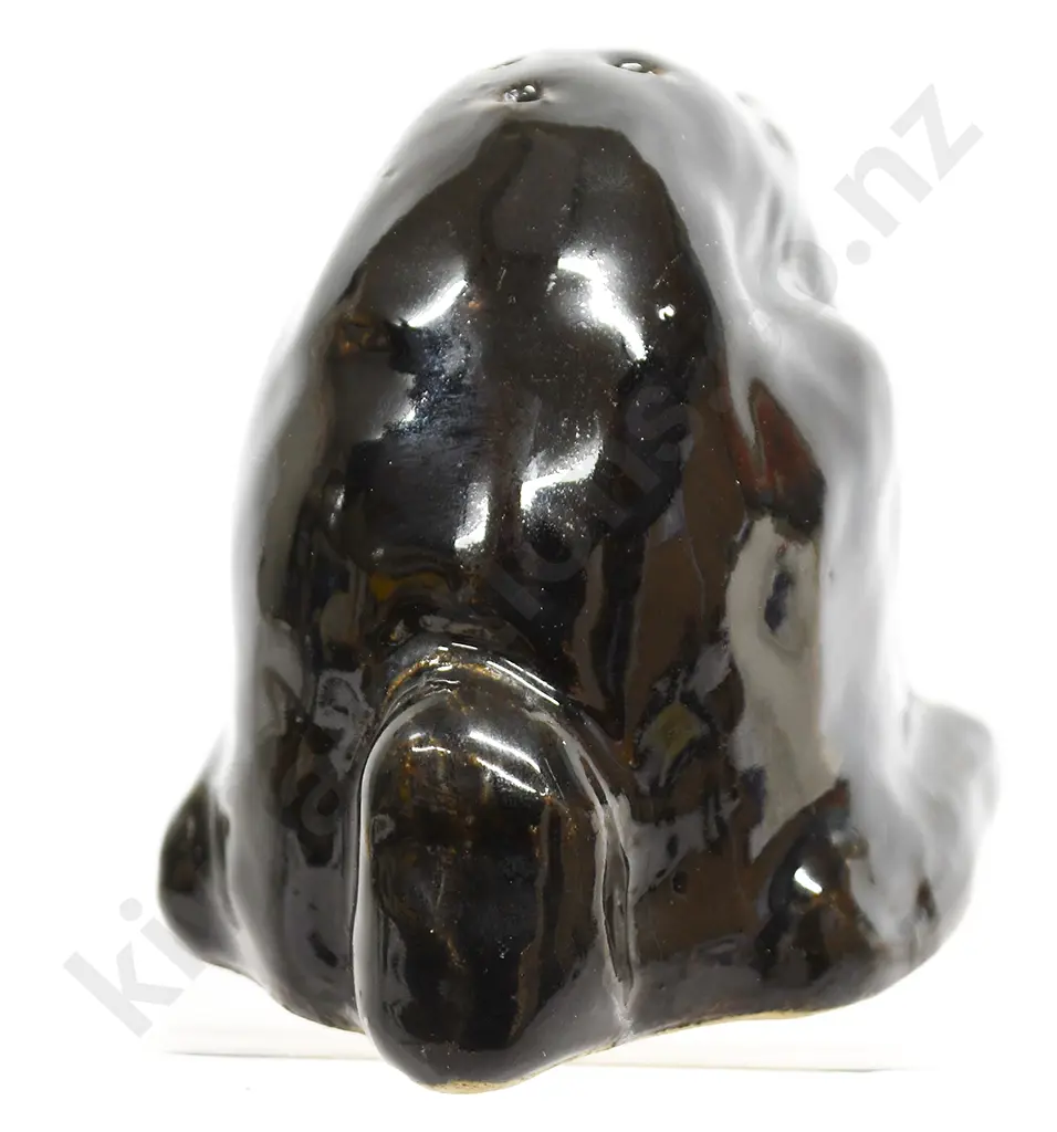 BENHAR RABBIT HAT PIN HOLDER Image 1++